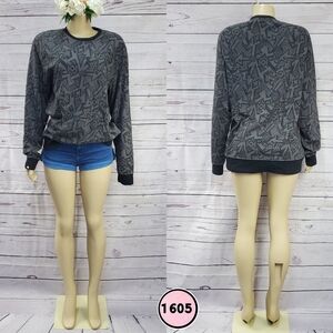 long sleeve xl sweater ( 5 for $20 )
